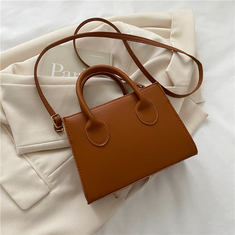 Kova β Genuine Leather Shoulder Bag